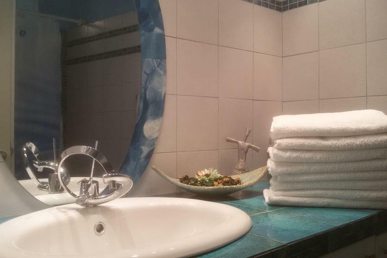 Quiet Apartment In Plaka Athena Bagian luar foto